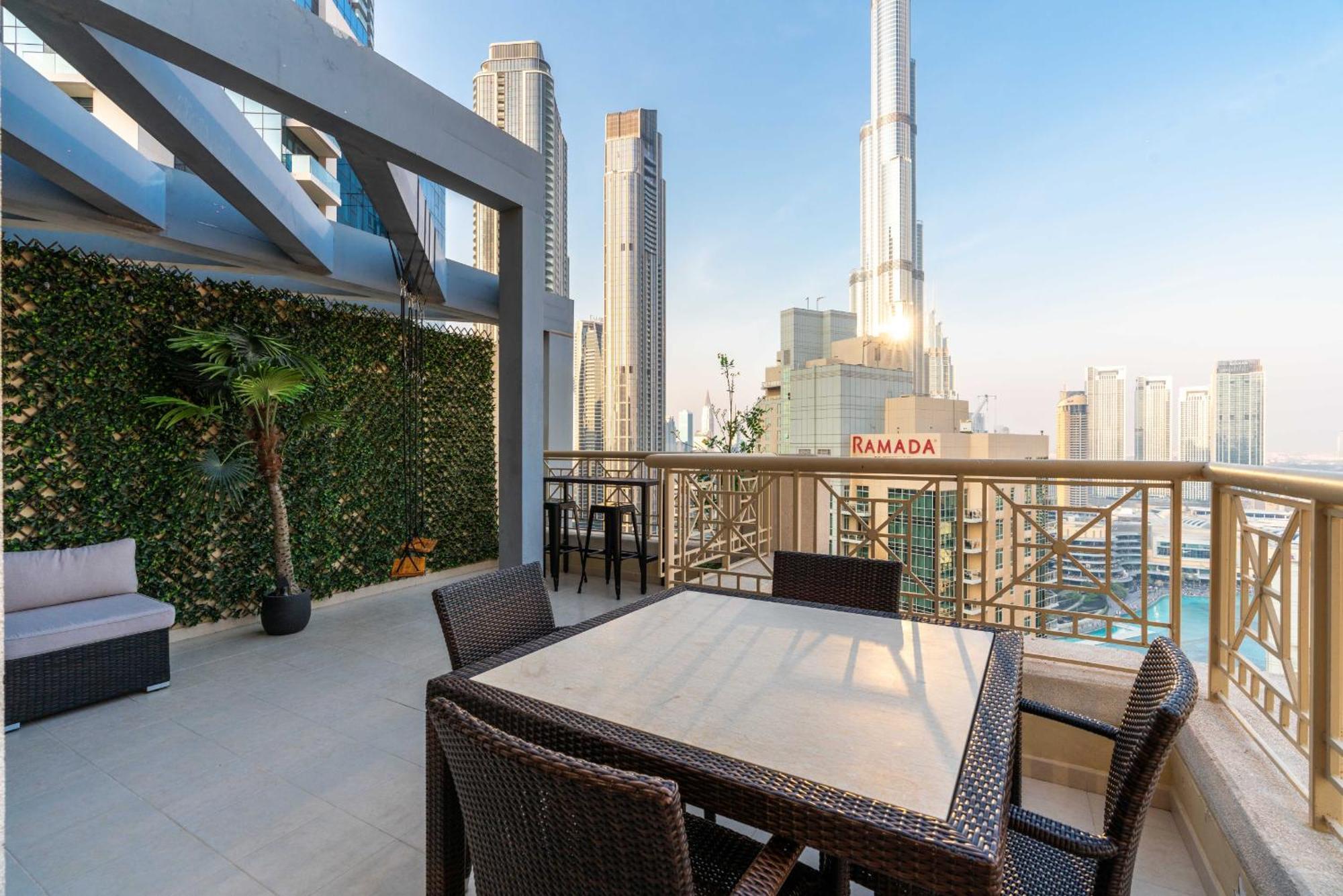 Luxury 2Br Downtown Apt With Burj Khalifa Views Dubai Exterior foto