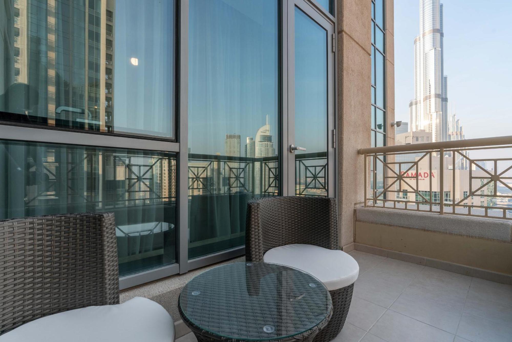 Luxury 2Br Downtown Apt With Burj Khalifa Views Dubai Exterior foto
